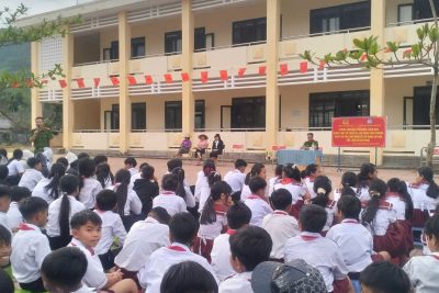 TUYÊN TRUYỀN PHÁP LUẬT, AN TOÀN GIAO THÔNG CHO HỌC SINH